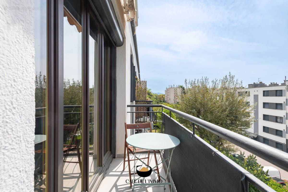 Appartement à MARSEILLE-12E