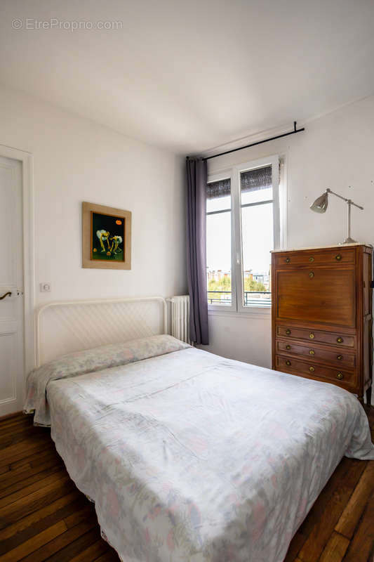 Appartement à LA GARENNE-COLOMBES