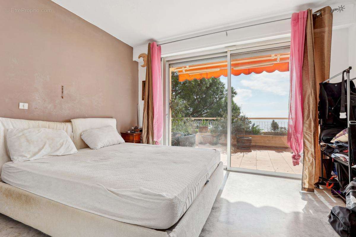 Appartement à MENTON