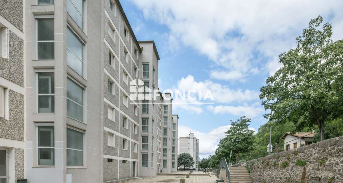 Appartement à SAINT-MARTIN-LE-VINOUX