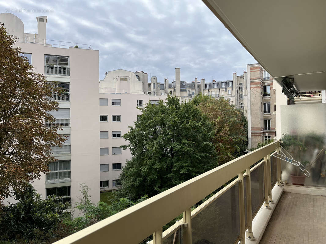 Appartement à PARIS-12E