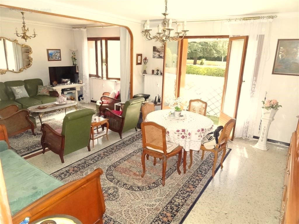 Appartement à LE PRADET