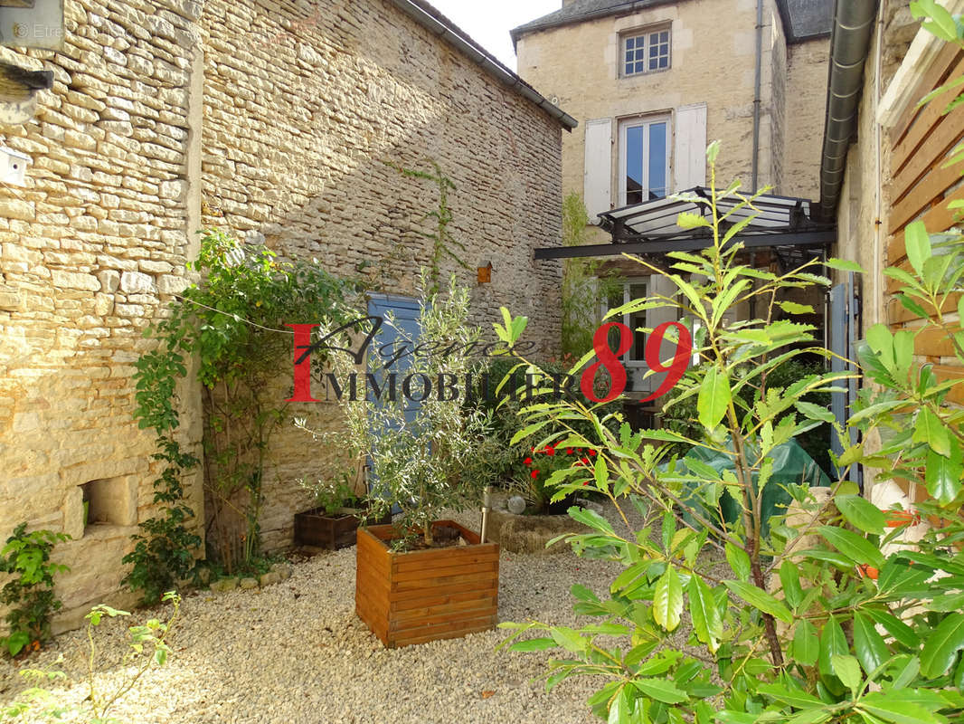 Maison à CHATILLON-SUR-SEINE