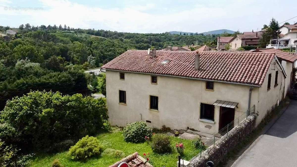 Maison à SOURCIEUX-LES-MINES