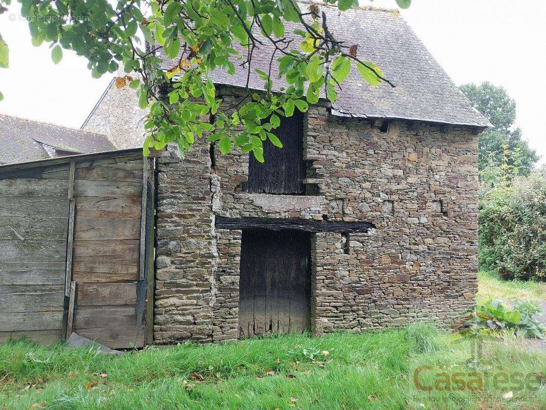 Maison à LES CHAMPS-GERAUX