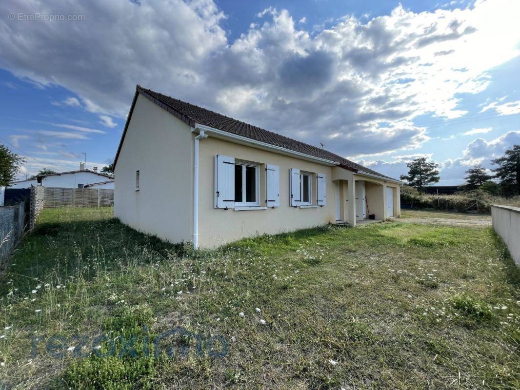 Maison à CHATELLERAULT