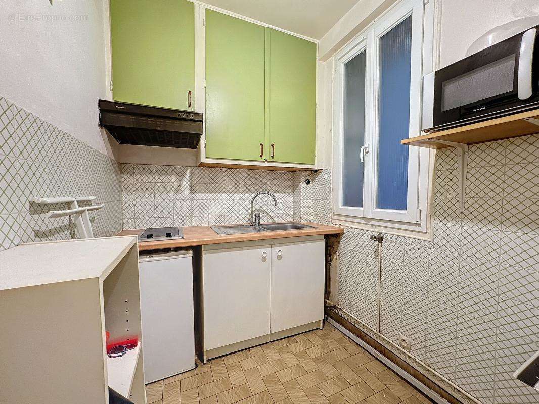 Appartement à PARIS-14E