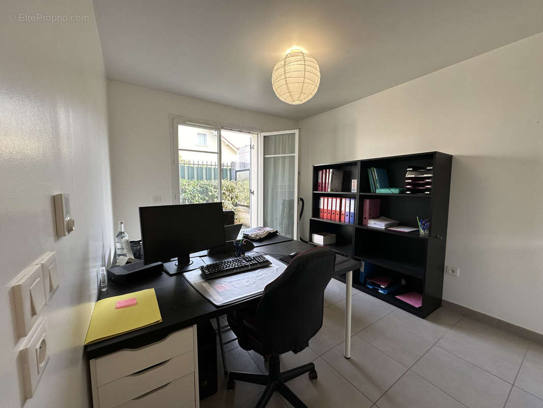 Appartement à VAIRES-SUR-MARNE