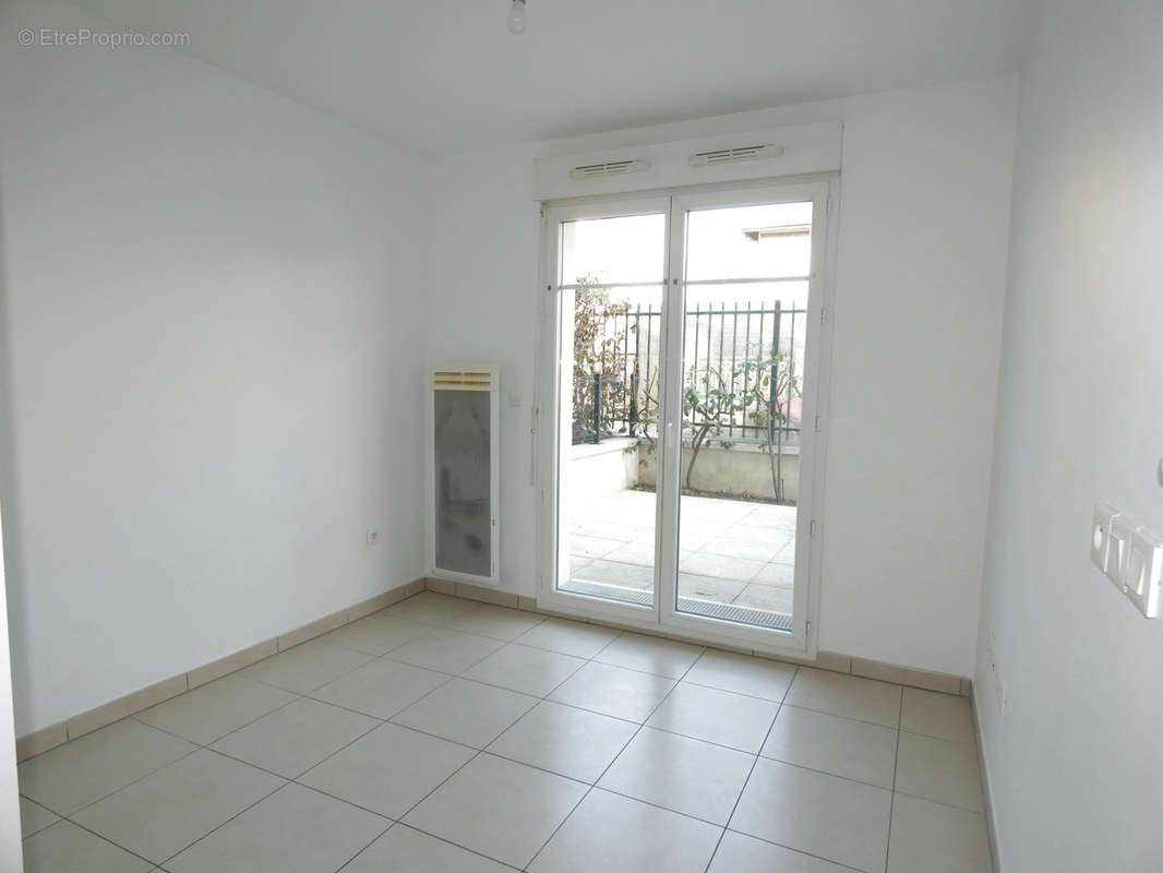 Appartement à VAIRES-SUR-MARNE