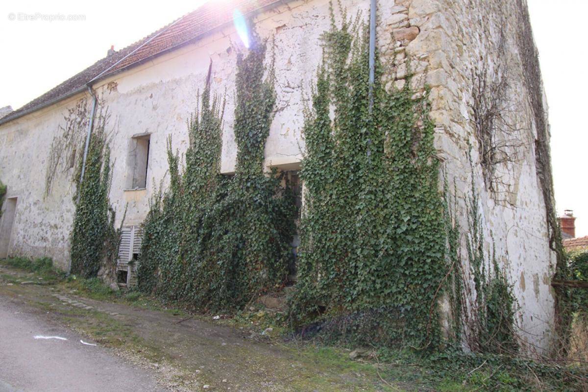 Maison à CROUY-SUR-OURCQ