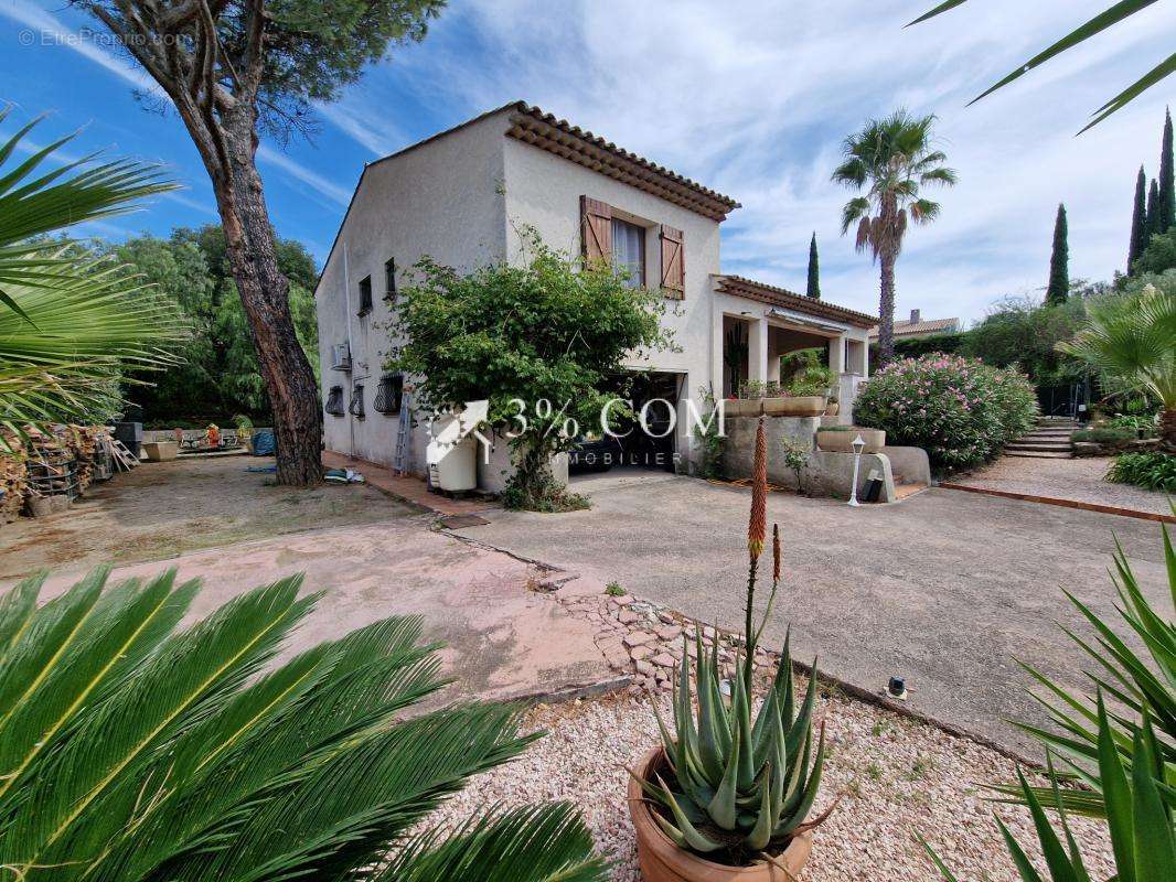 Maison à FREJUS