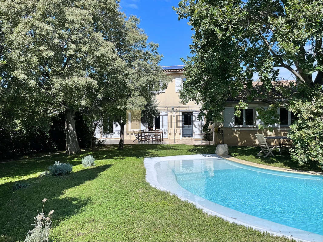 Maison à VILLENEUVE-LES-AVIGNON