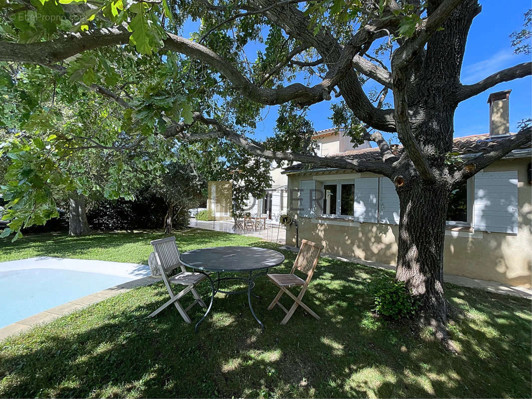 Maison à VILLENEUVE-LES-AVIGNON