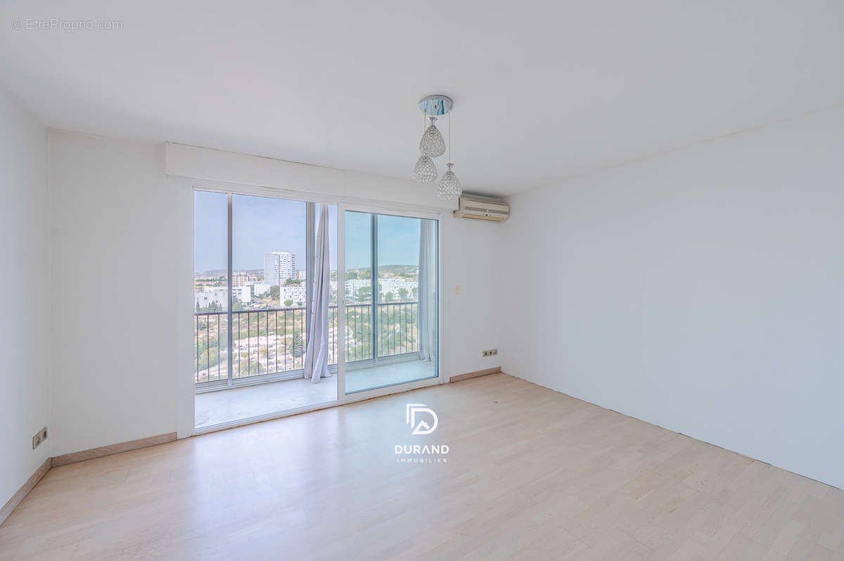 Appartement à MARSEILLE-15E