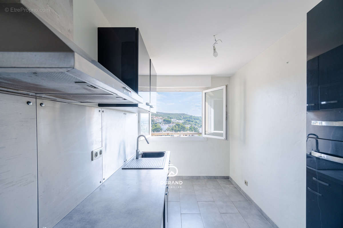 Appartement à MARSEILLE-15E