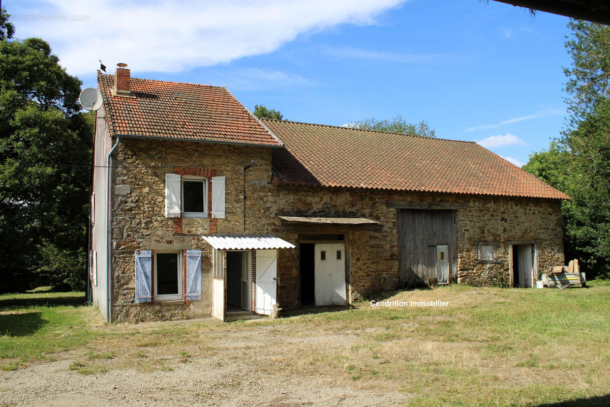 Maison à SAINT-MARTIN-SAINTE-CATHERINE