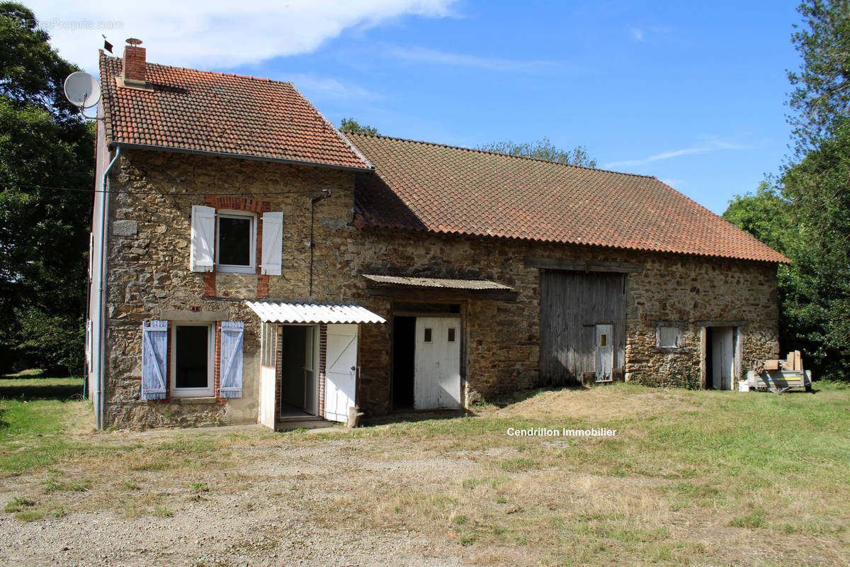 Maison à SAINT-MARTIN-SAINTE-CATHERINE