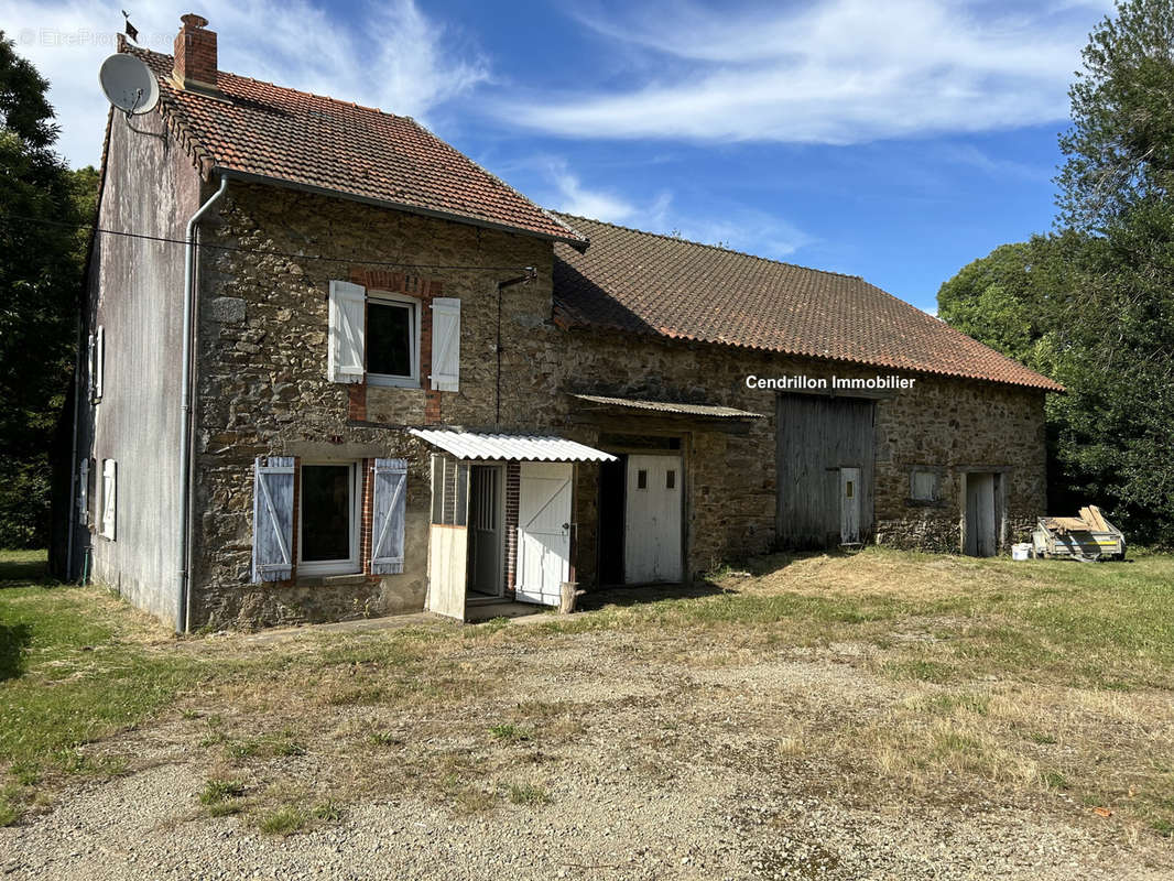 Maison à SAINT-MARTIN-SAINTE-CATHERINE