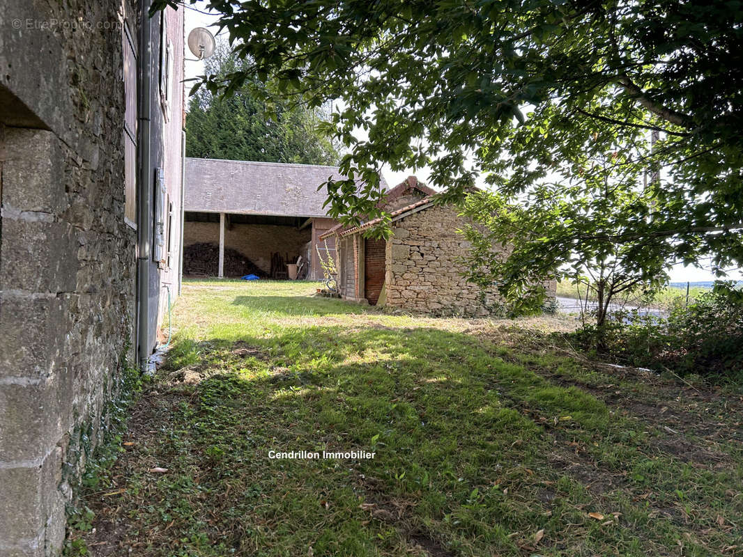 Maison à SAINT-MARTIN-SAINTE-CATHERINE