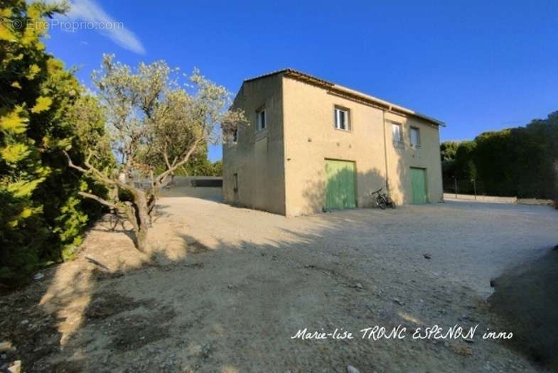 Maison à CAROMB