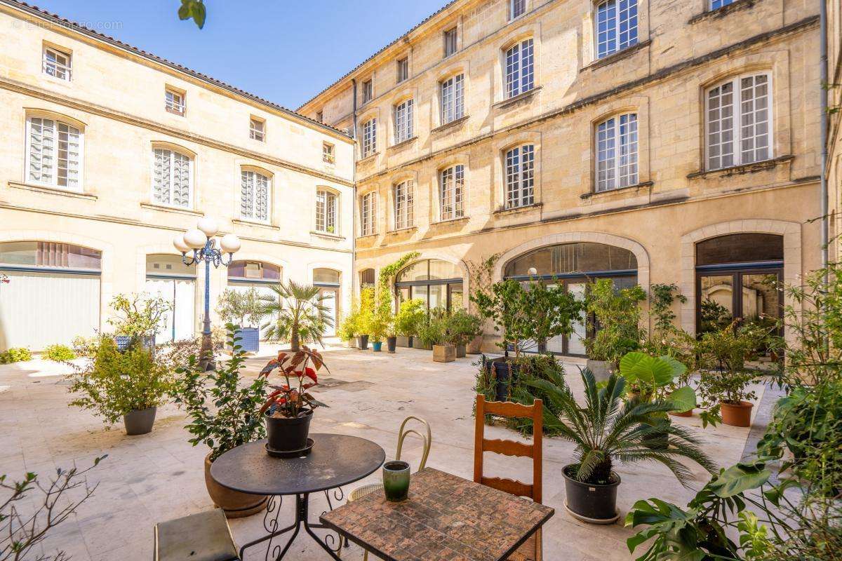 Appartement à BORDEAUX