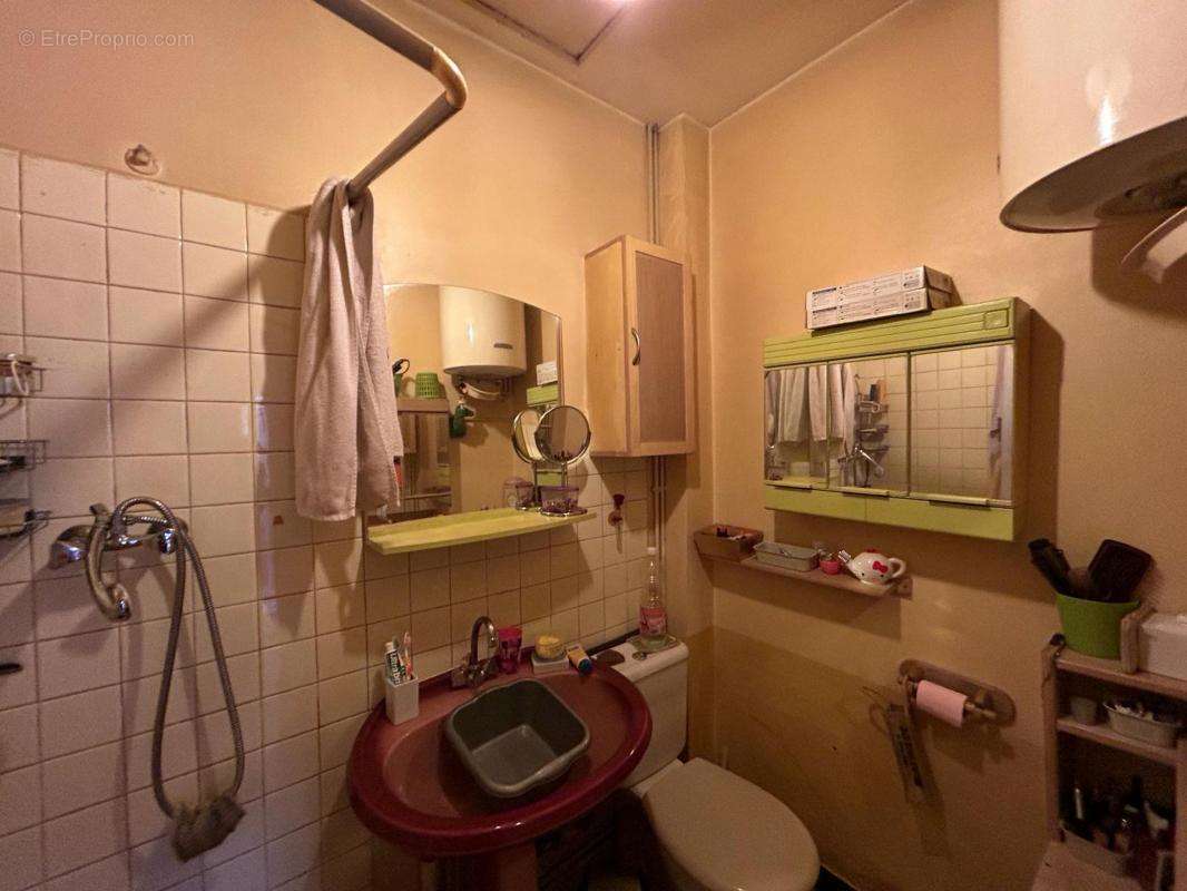 Appartement à MARSEILLE-3E