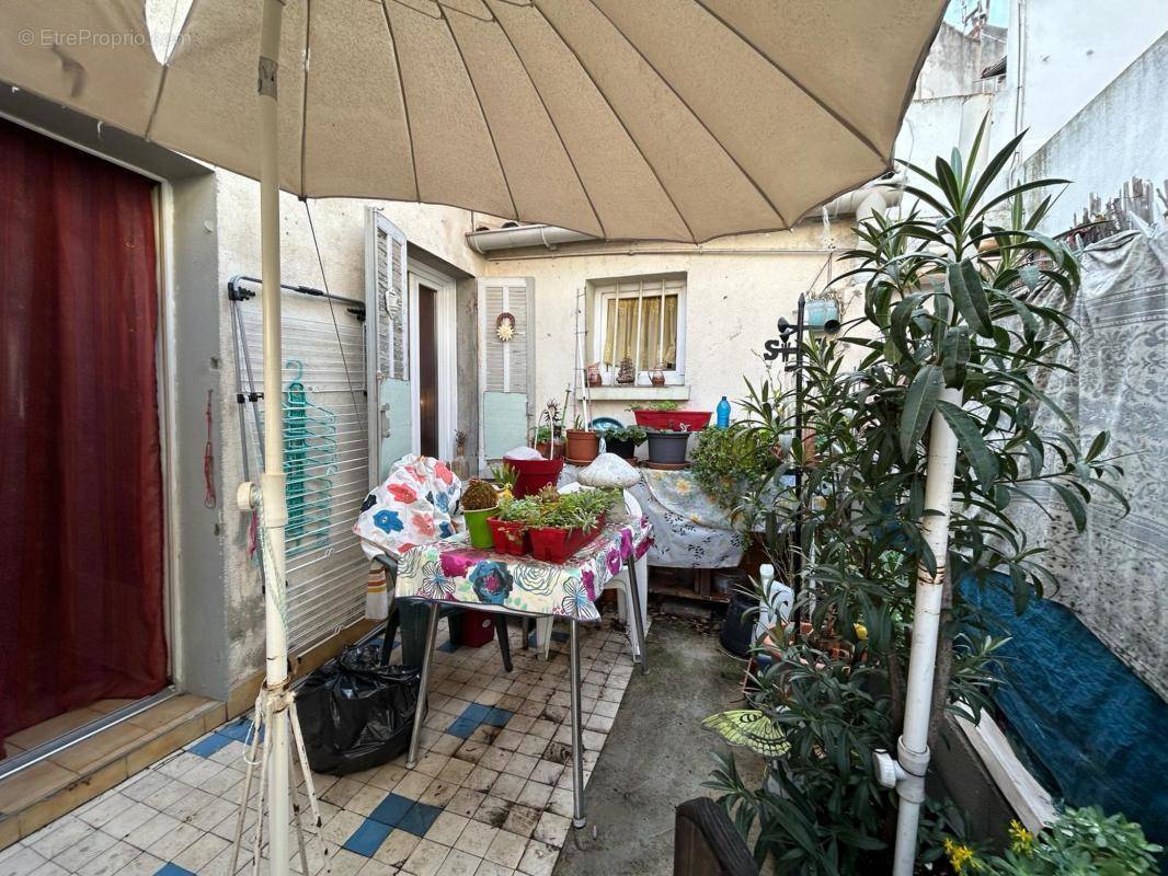 Appartement à MARSEILLE-3E