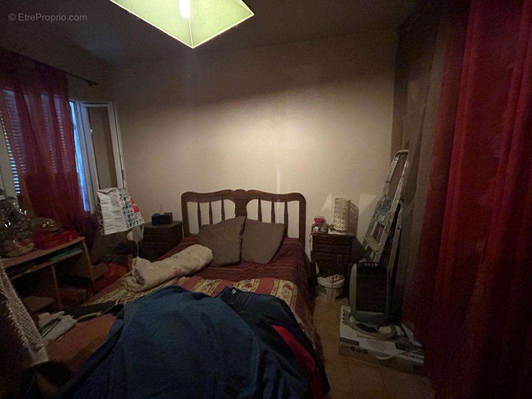 Appartement à MARSEILLE-3E