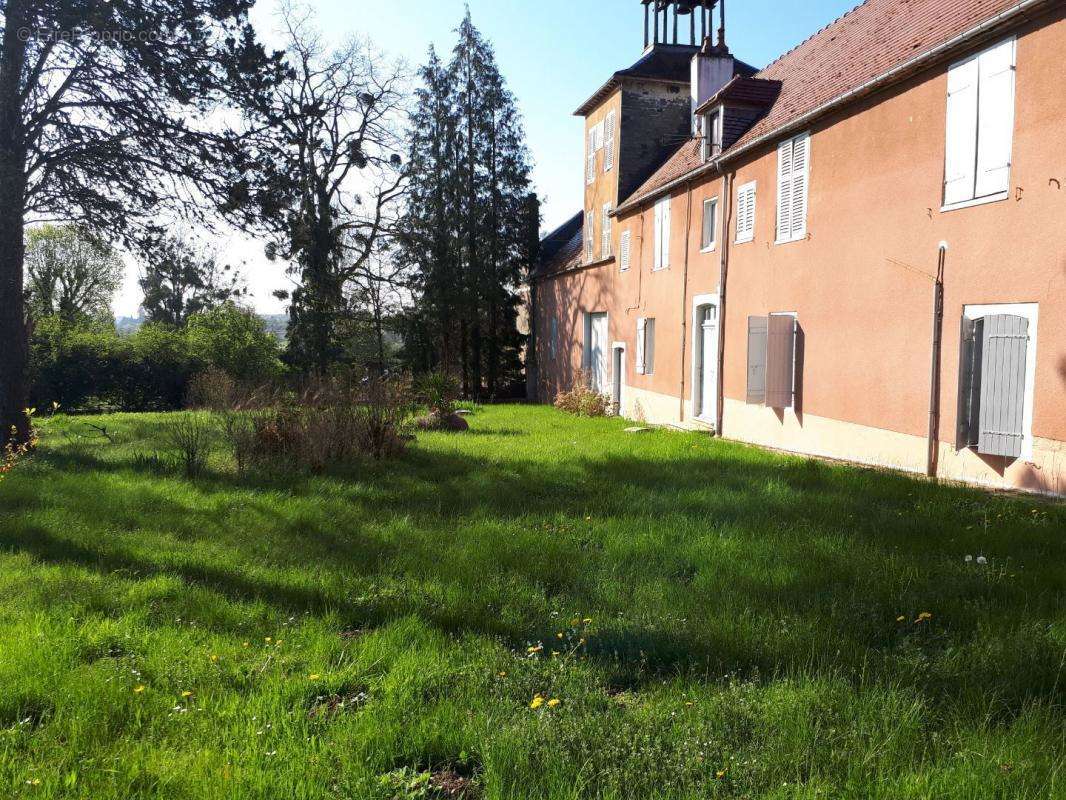 Maison à LES LOGES-MARGUERON