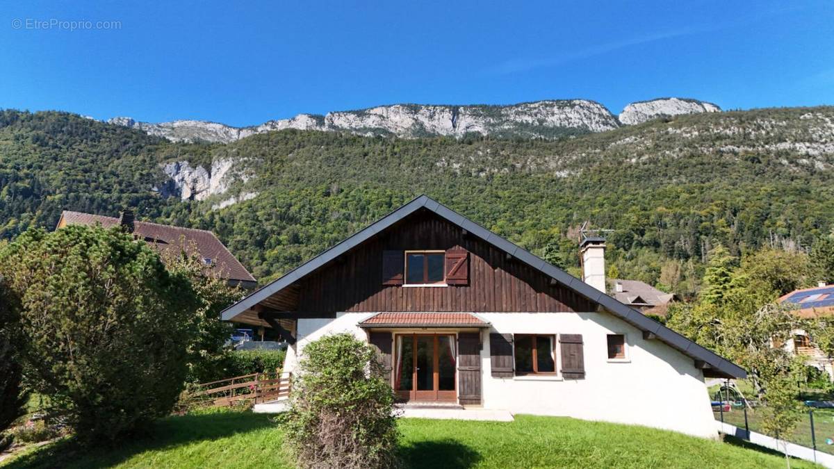 Maison à LATHUILE