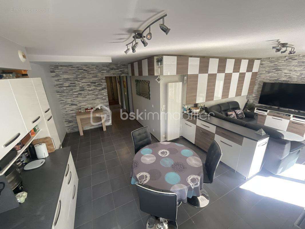 Appartement à ALBY-SUR-CHERAN