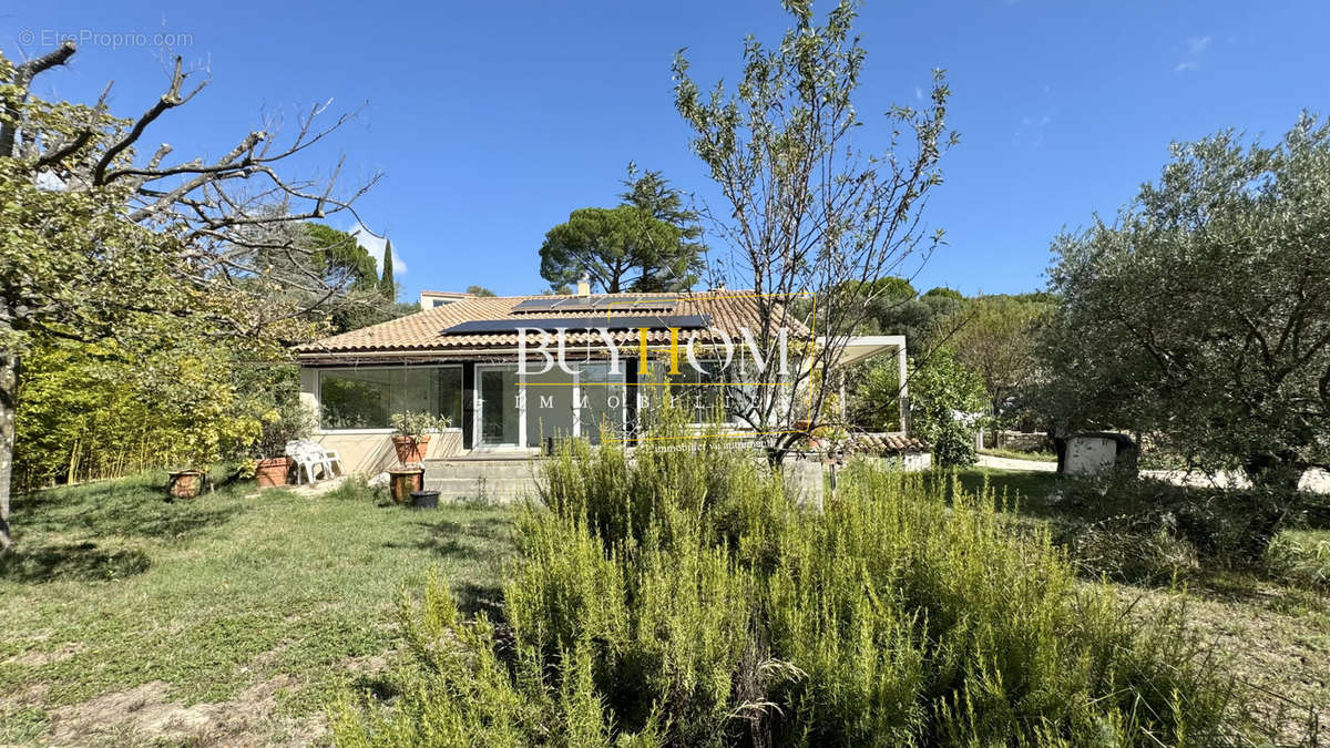 Maison à CHATEAUNEUF-DE-GADAGNE