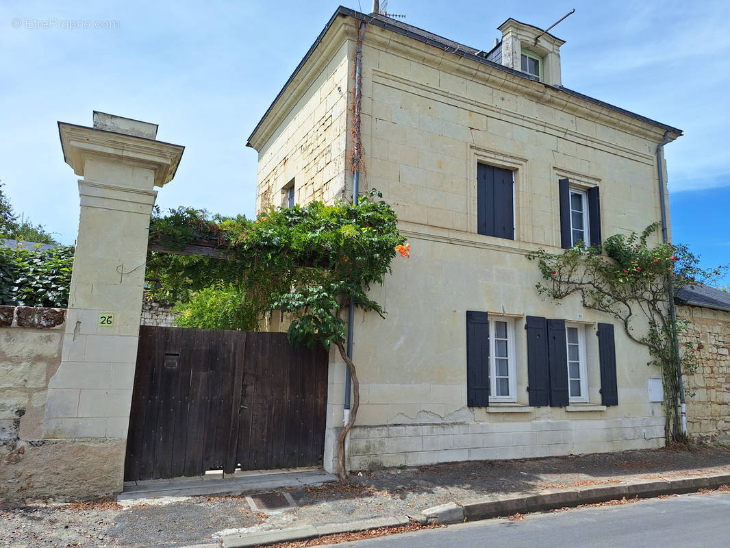 Maison à FONTEVRAUD-L&#039;ABBAYE