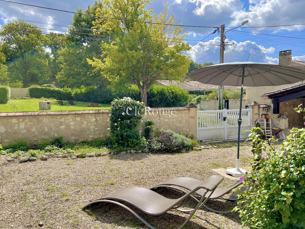 Maison à GENSAC