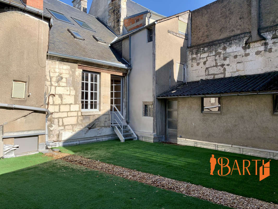 Terrasse et dépendance - Appartement à BOURGES