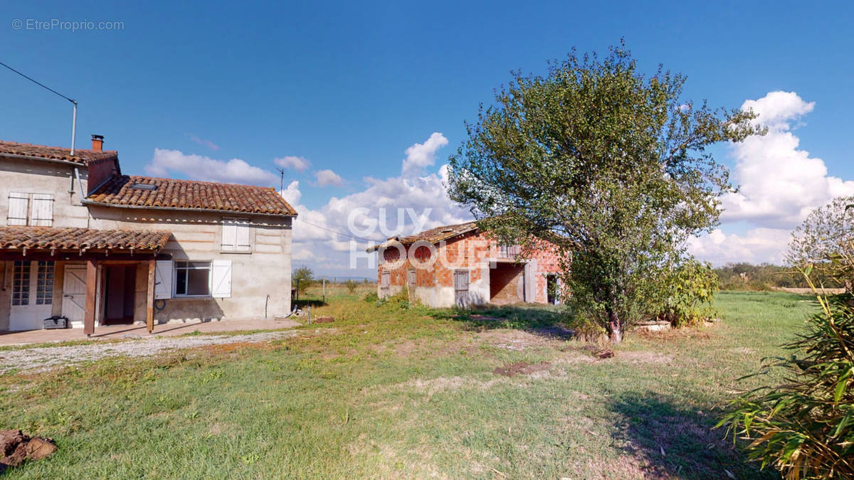 Maison à SAINT-SULPICE