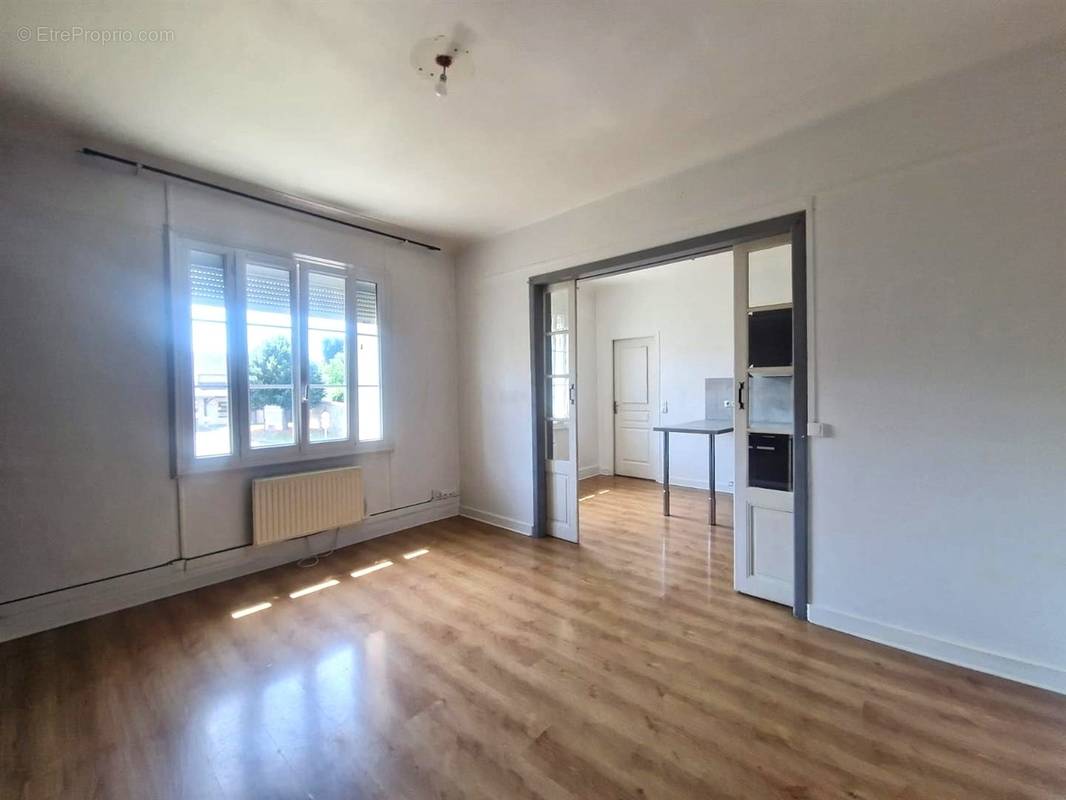 Appartement à SAINT-REMY-SUR-AVRE