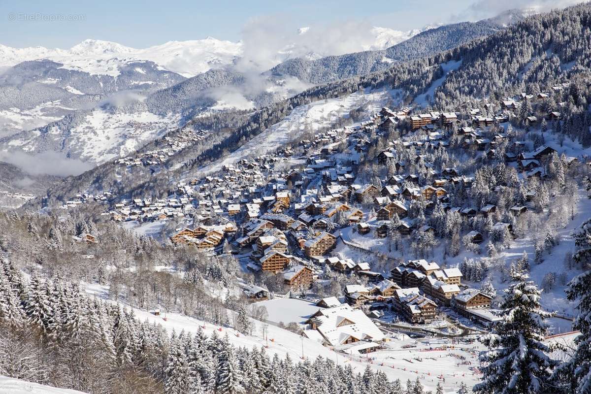 Appartement à LES ALLUES