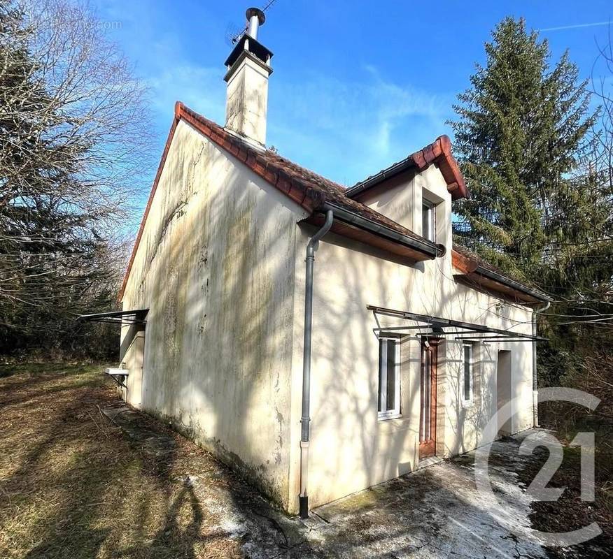 Maison à SAINT-SERNIN-DU-BOIS