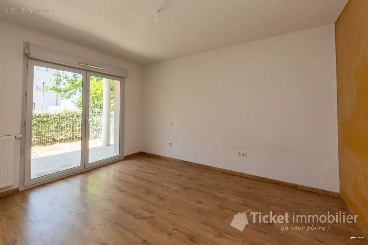 Appartement à CORNEBARRIEU