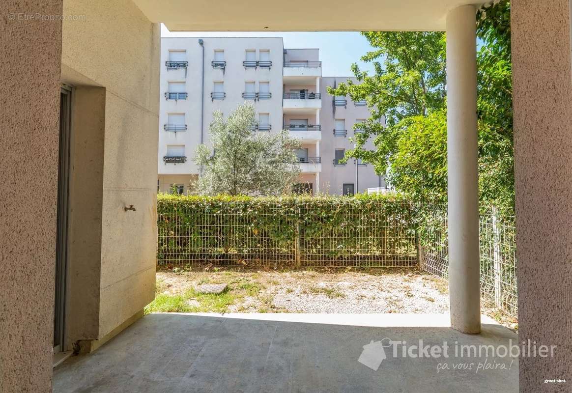 Appartement à CORNEBARRIEU