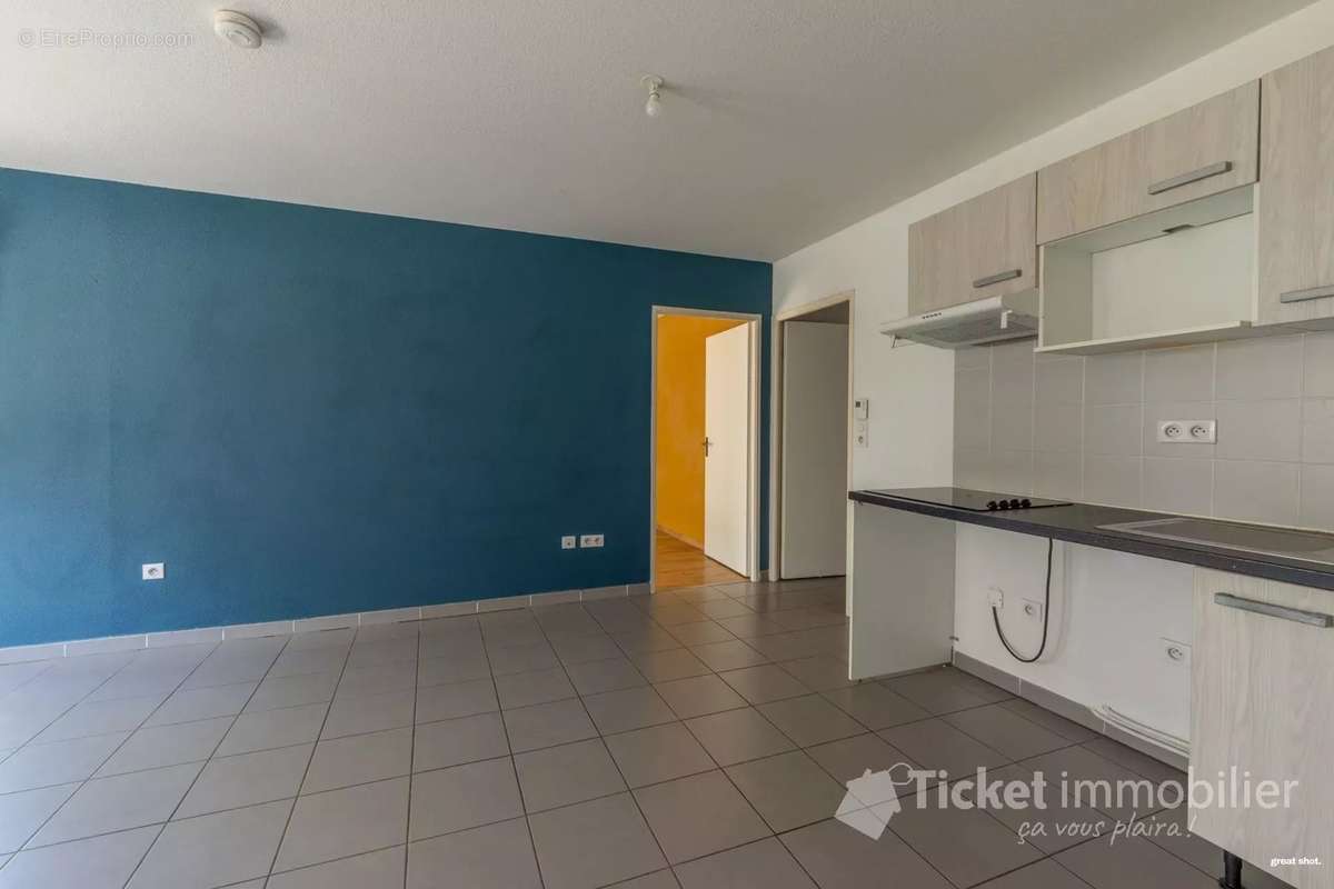 Appartement à CORNEBARRIEU