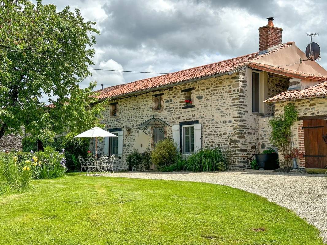 Maison à SAINT-BONNET-DE-BELLAC