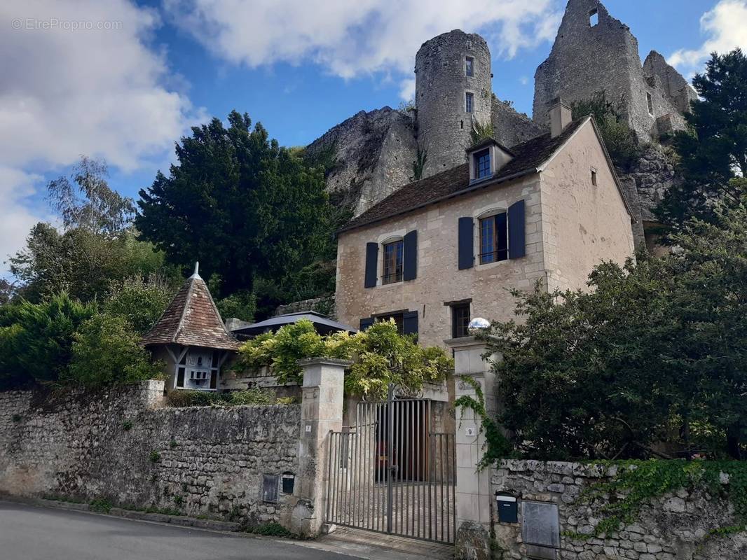 Maison à ANGLES-SUR-L&#039;ANGLIN