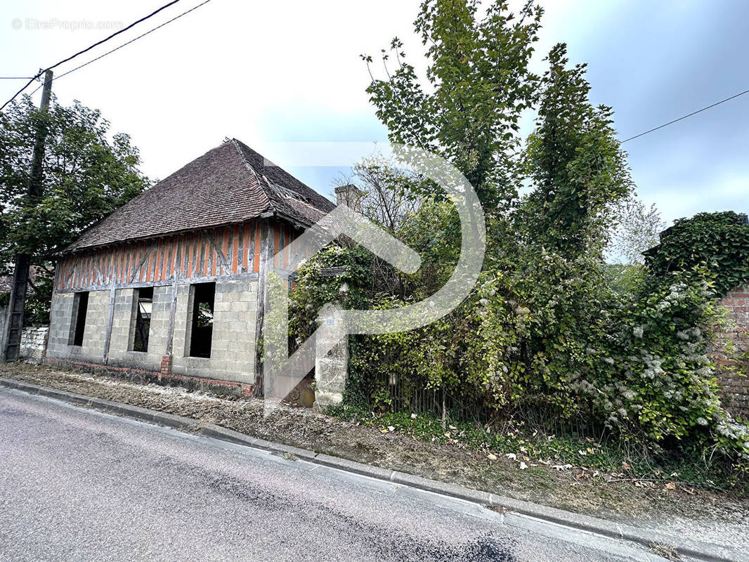 Maison à POUGY