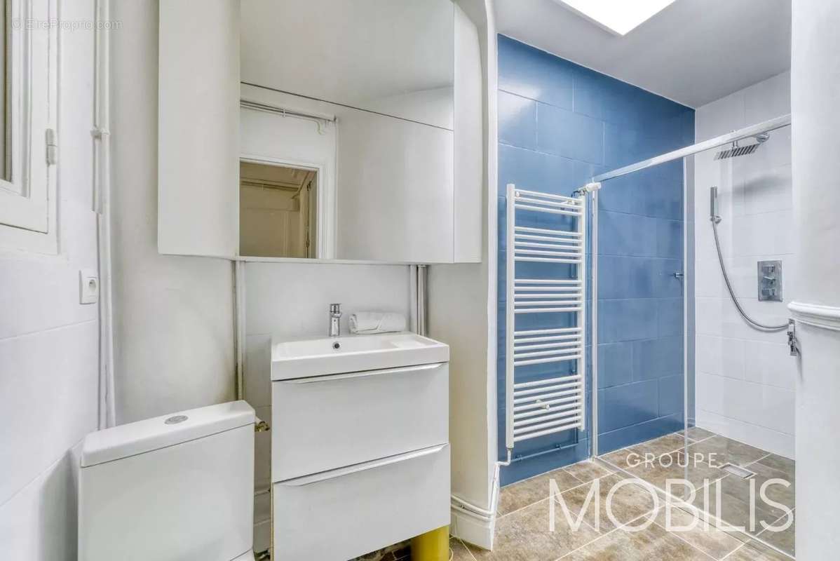 Appartement à PARIS-8E