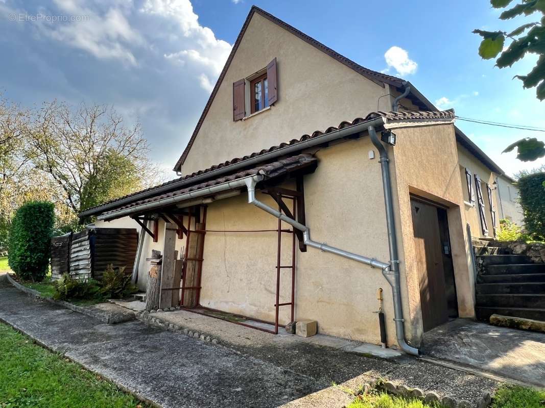 Maison à BEAUMONT-DU-PERIGORD