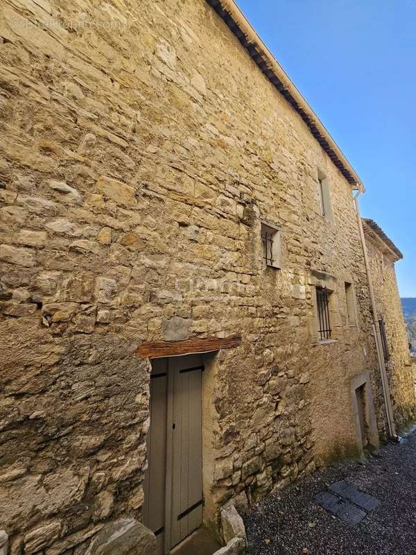 Maison à FORCALQUIER