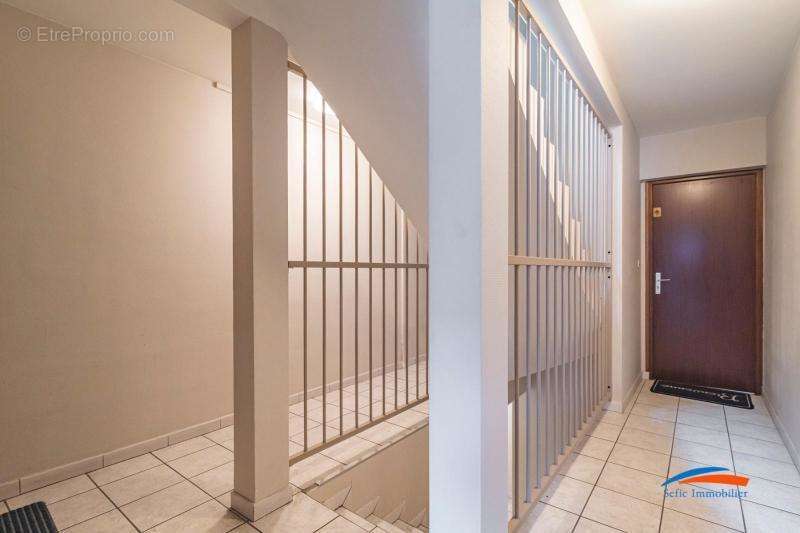   - Appartement à REIMS