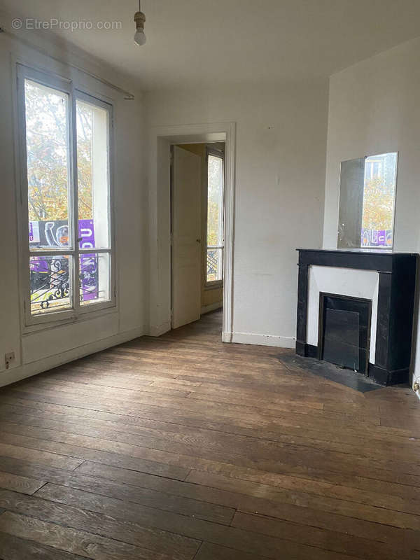 Appartement à PARIS-20E